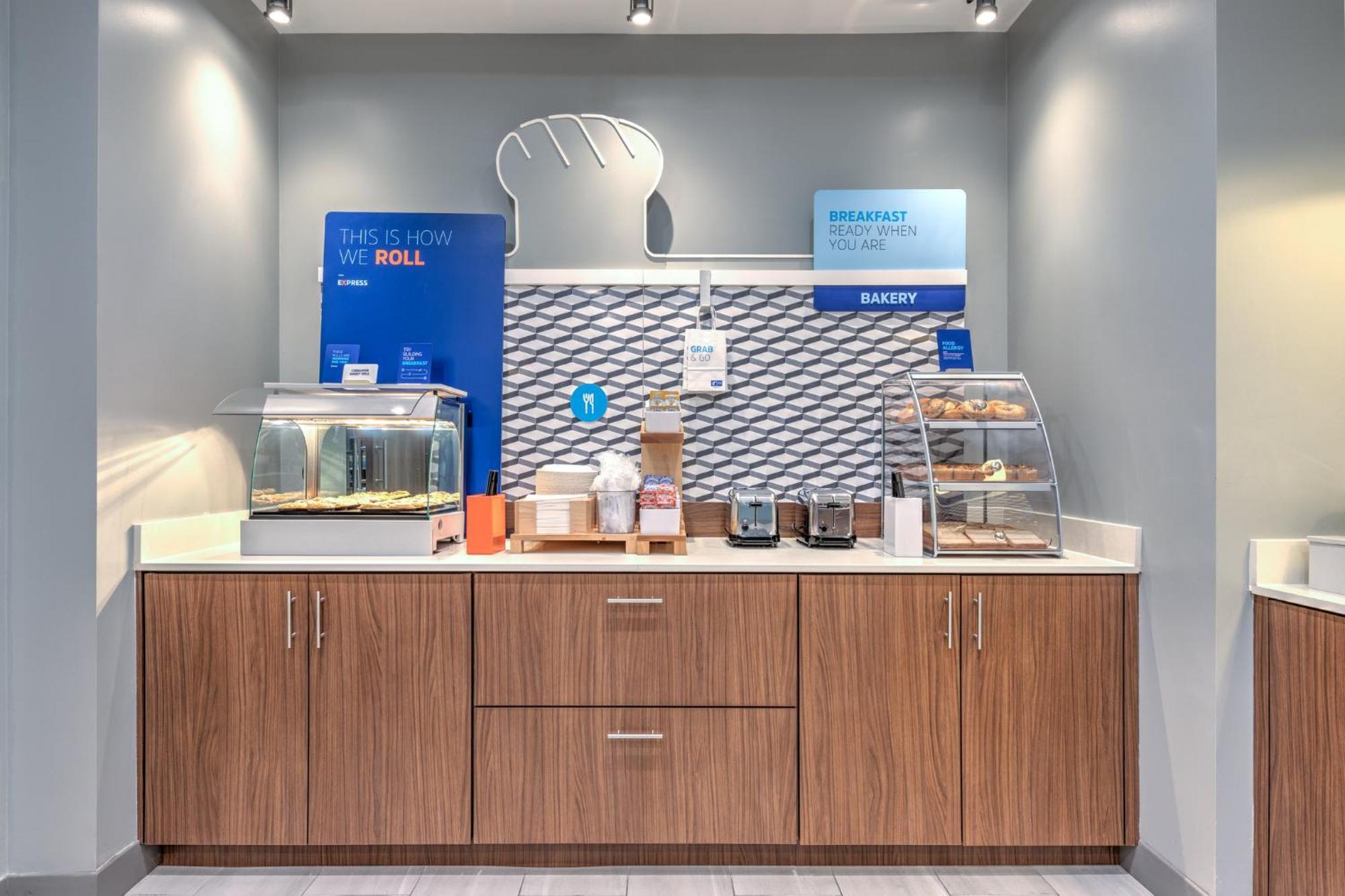 Holiday Inn Express & Suites Austin Airport East By Ihg Ngoại thất bức ảnh