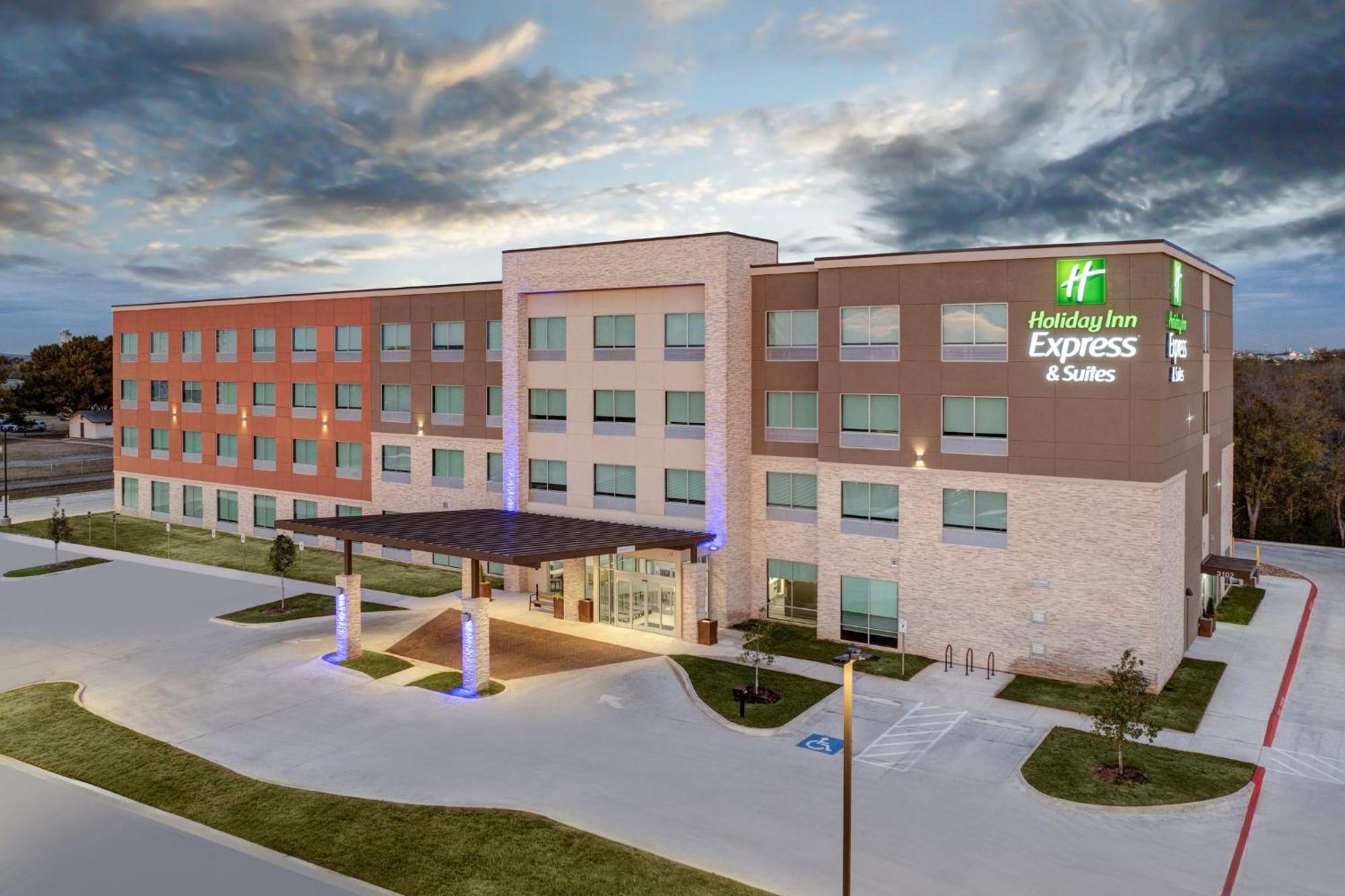 Holiday Inn Express & Suites Austin Airport East By Ihg Ngoại thất bức ảnh